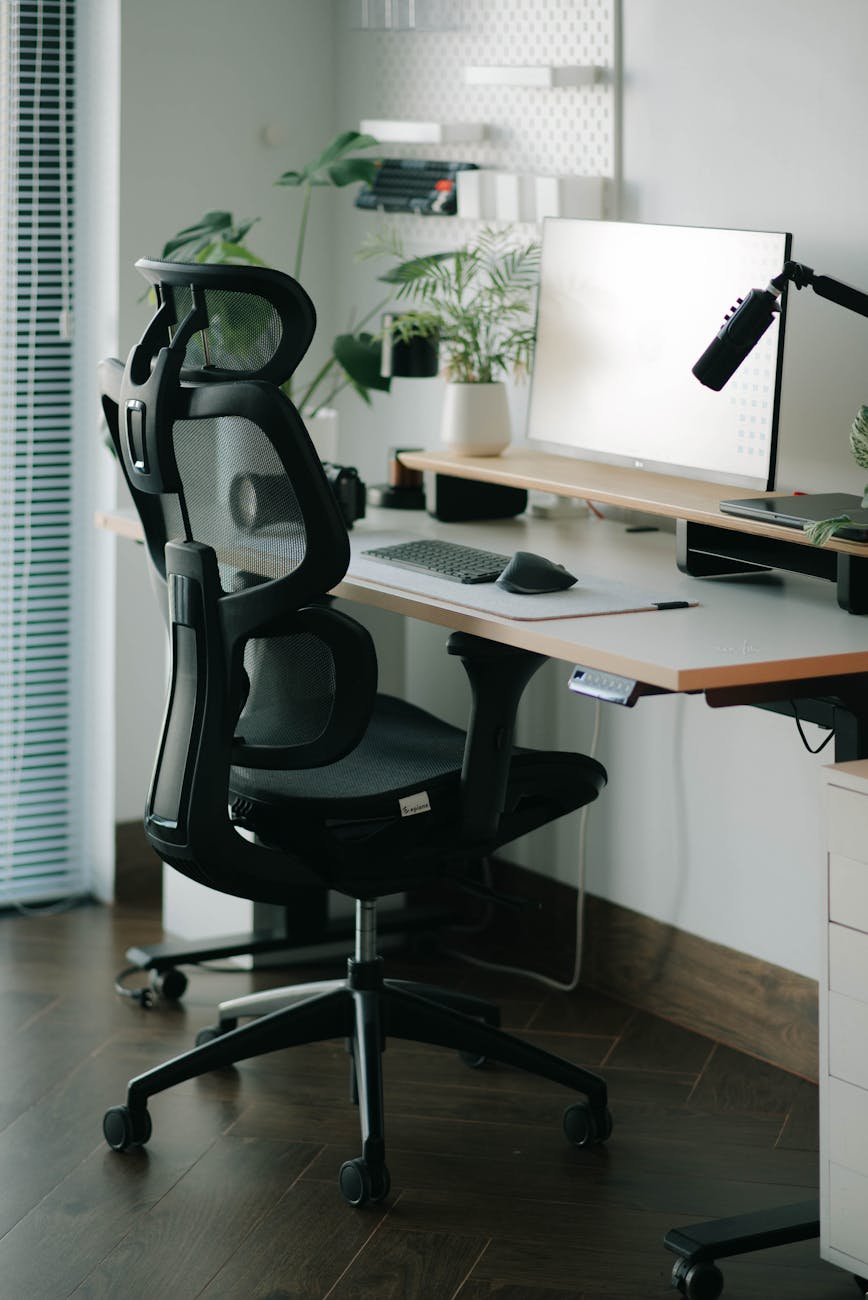 Best Height-Adjustable Desks in&nbsp;India